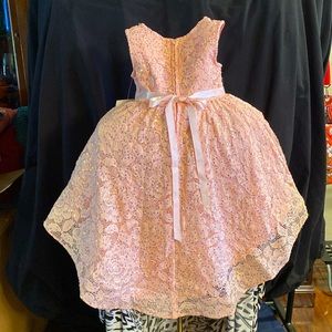 Adorable 2T Pink and Sparkley dress